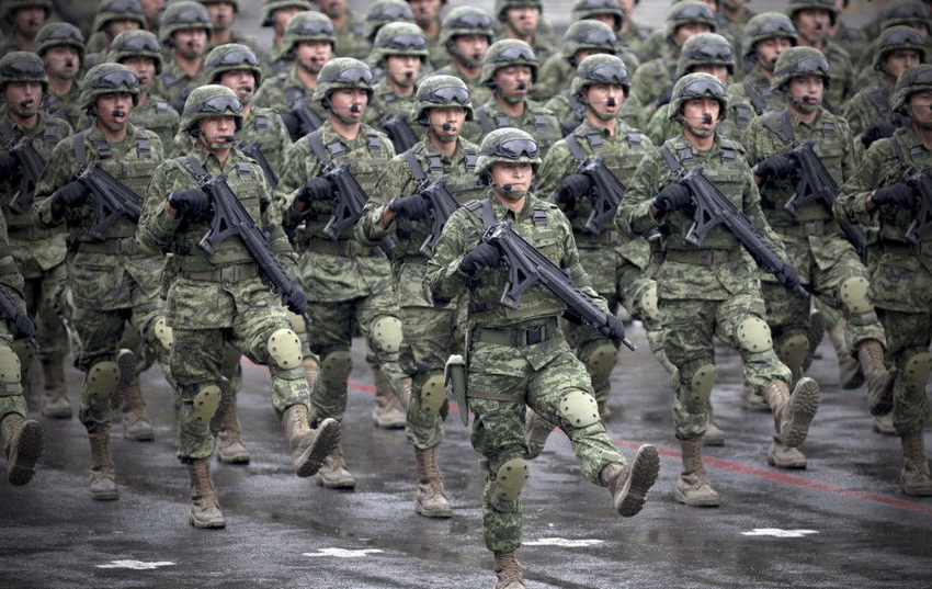 Delegación militar mexicana califica de orgullo participación en desfile militar en Beijing 
