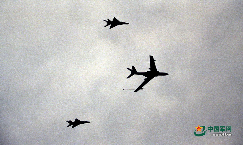 Aviones en el desfile militar del año 1999