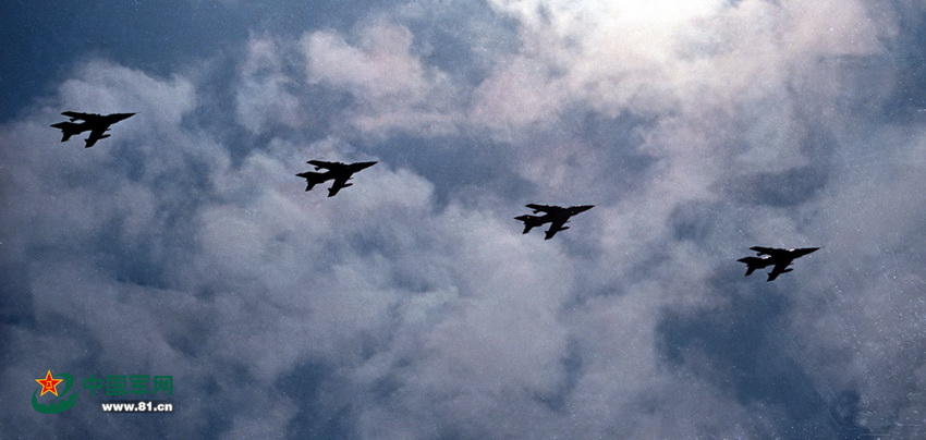 Aviones en el desfile militar del año 1999