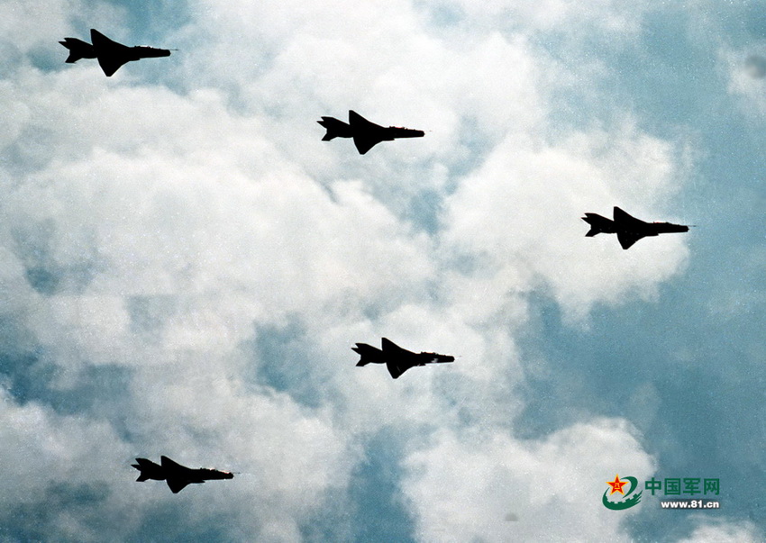 Aviones en el desfile militar del año 1999