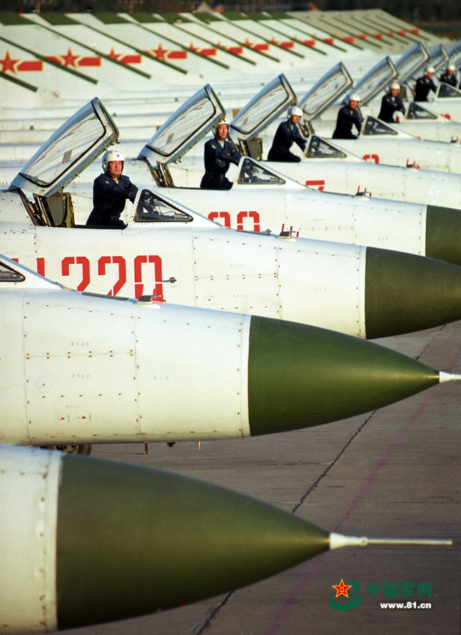 Aviones en el desfile militar del año 1999