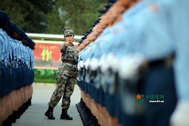 La única formación de mujeres soldados que participará en el desfile militar de China