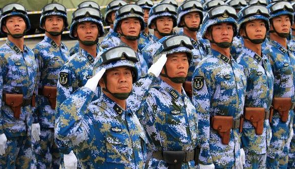 Desfile militar de China muestra el poder de la paz