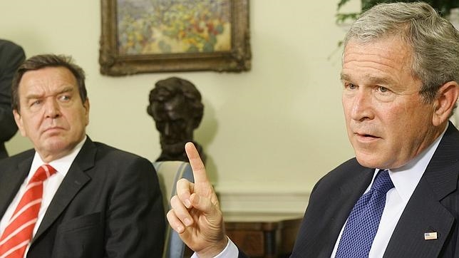 George W. Bush se planteó usar armas atómicas en Afganistán1