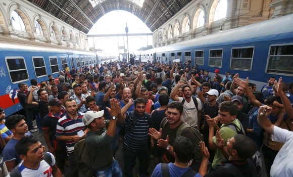 La estación de tren de Budapest reabre sus puertas, pero no para los refugiados2