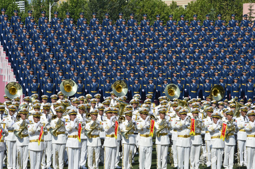 Grupo Coral del EPL de desfile militar de Día de Victoria7