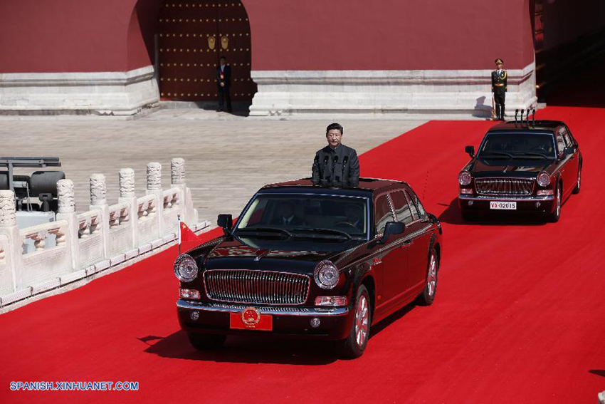 Presidente Xi pasa revista a las fuerzas armadas por primera vez en plaza de Tian'anmen6