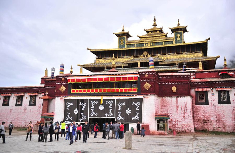 Lhasa se prepara para celebrar 50 años de la región autónoma del Tíbet