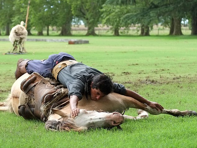 Martin Tatta, mejor domador de caballo del mundo 