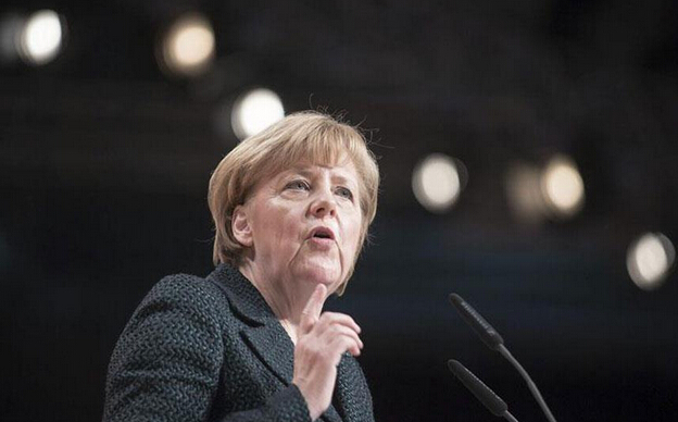 Merkel dice que los refugiados no pueden elegir en qué país quedarse