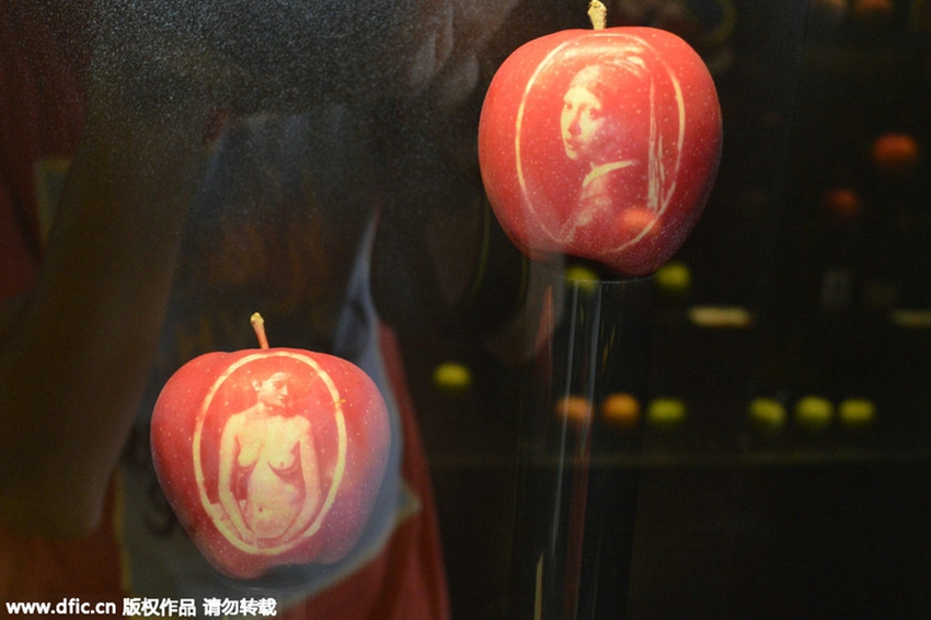 El “arte sobre manzanas” deja boquiabierto a Shanghai2