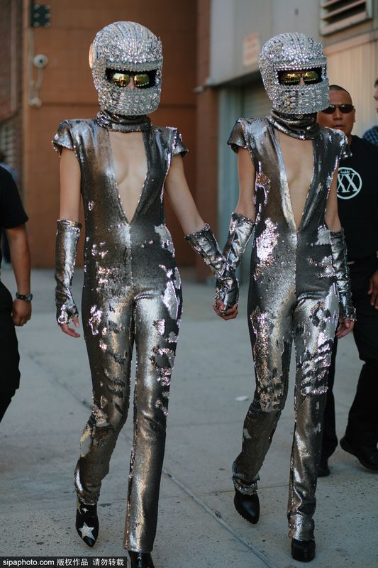 Desfiles de modas con máscaras