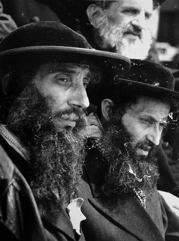 ?Qu¨¦ te cuentan las fotos viejas en negro y blanco sobre la Segunda Guerra Mundial?