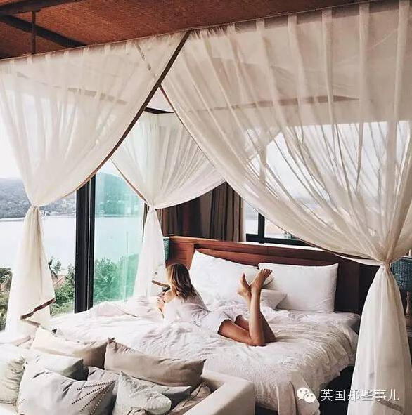 Gabby Epstein, una estrella en Instagram, poso sexy con bikini