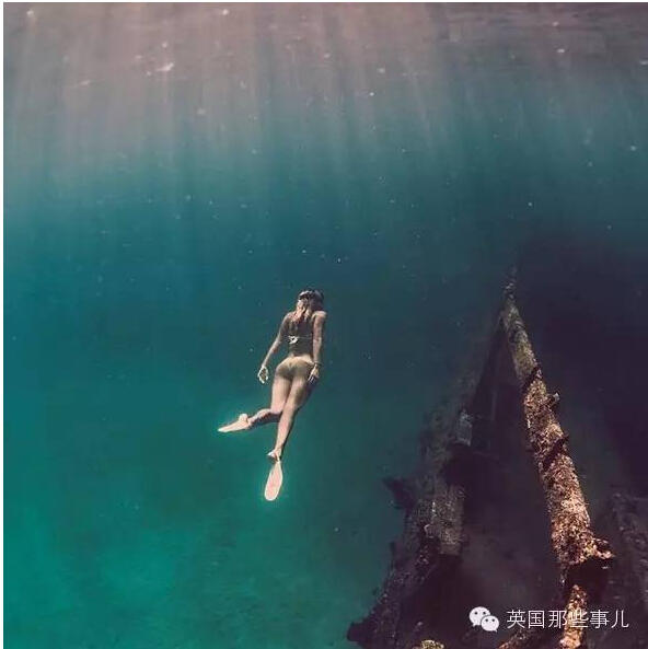 Gabby Epstein, una estrella en Instagram, posa sexy con bikini