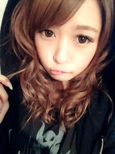 Selfies de las chicas japonesas jóvenes 
