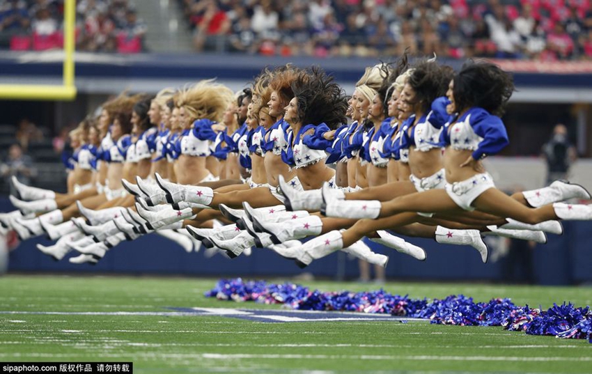 Colección de fotos de cheerleaders para juego de Rugby en EEUU