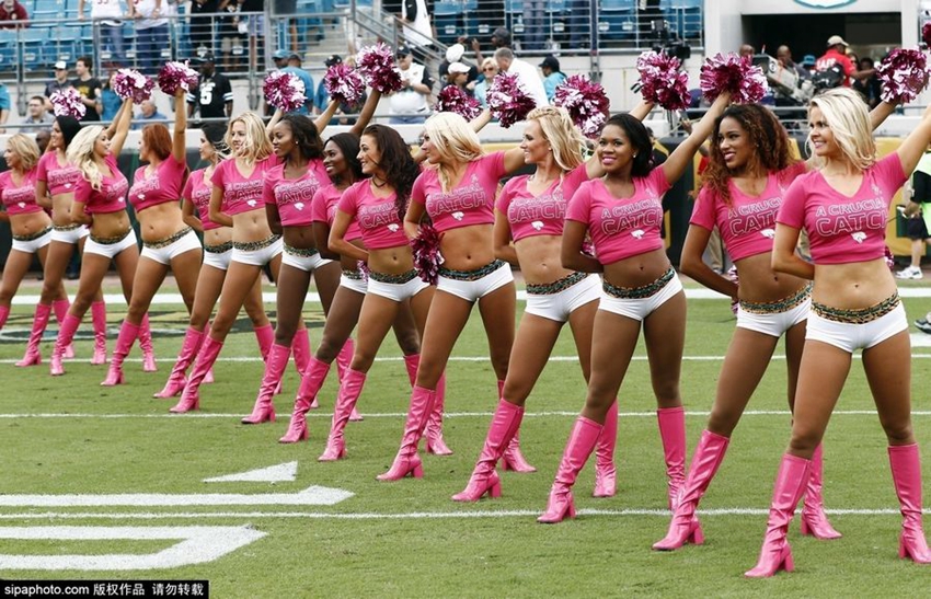 Colección de fotos de cheerleaders para juego de Rugby en EEUU