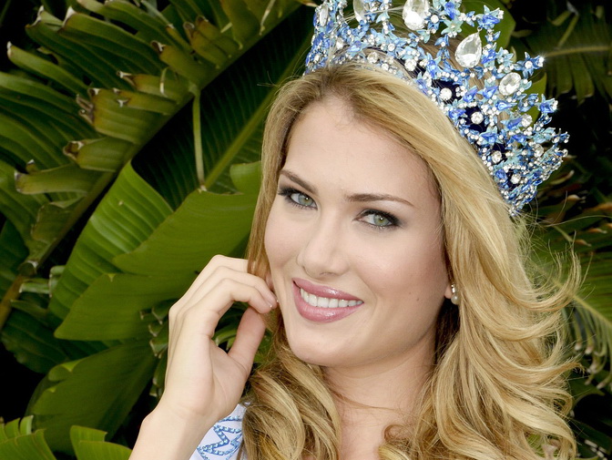 Fotos de Mireia Lalaguna Royo, ganadora española de Miss Mundo