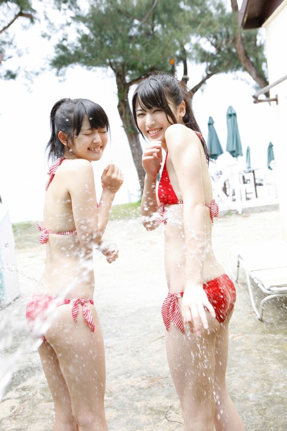 Modelos pornos japonesas posan cariñosas 11