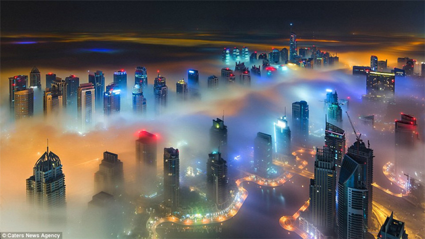 Dubai en niebla4