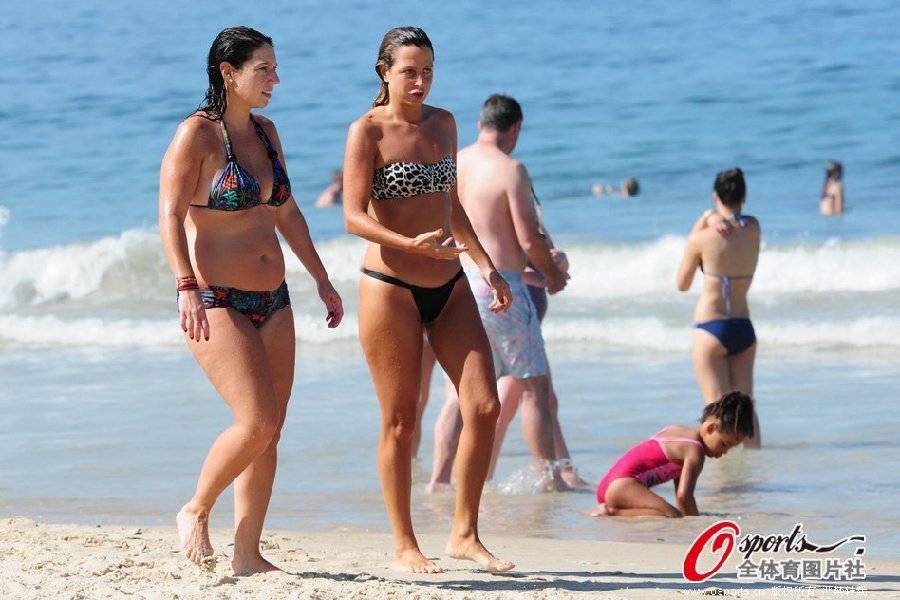 Las Mujeres Sexy En Bikini En La Playa De R O Janeiro Spanish China Org