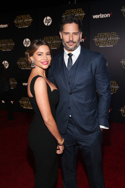 Sofía Vergara y Joe Manganiello asistir al estreno mundial de &apos;Star Wars: The Force Awakens”