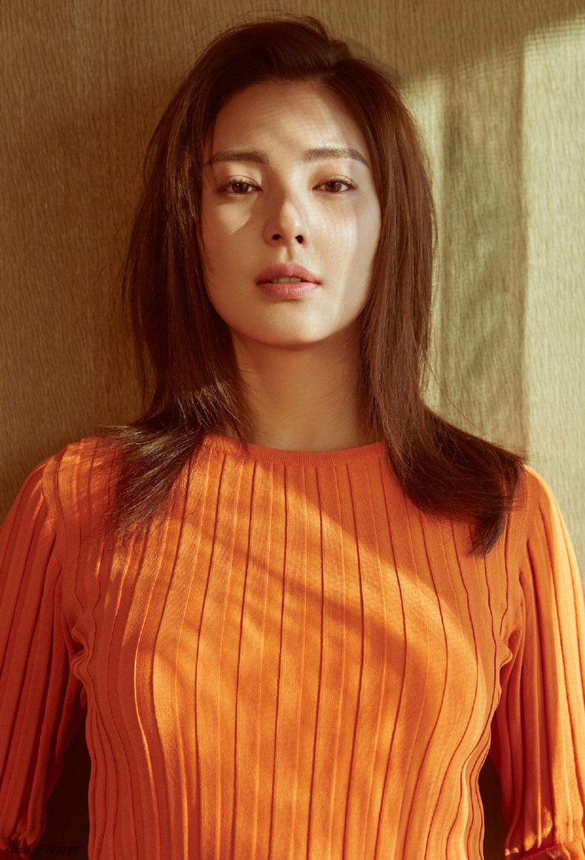 Actriz china Zhang Yuqi interprete sensualidad tierna