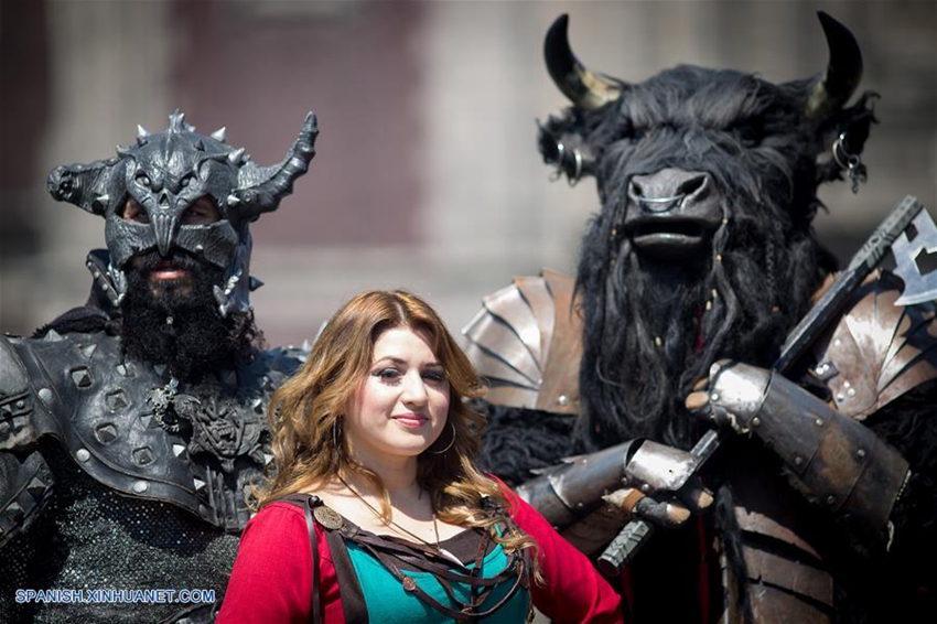 Caballeros y doncellas reviven época medieval europea en México4