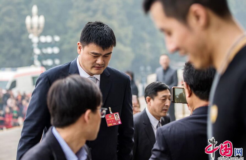 El asesor más &apos;alto&apos; Yao Ming atrae mucha atención