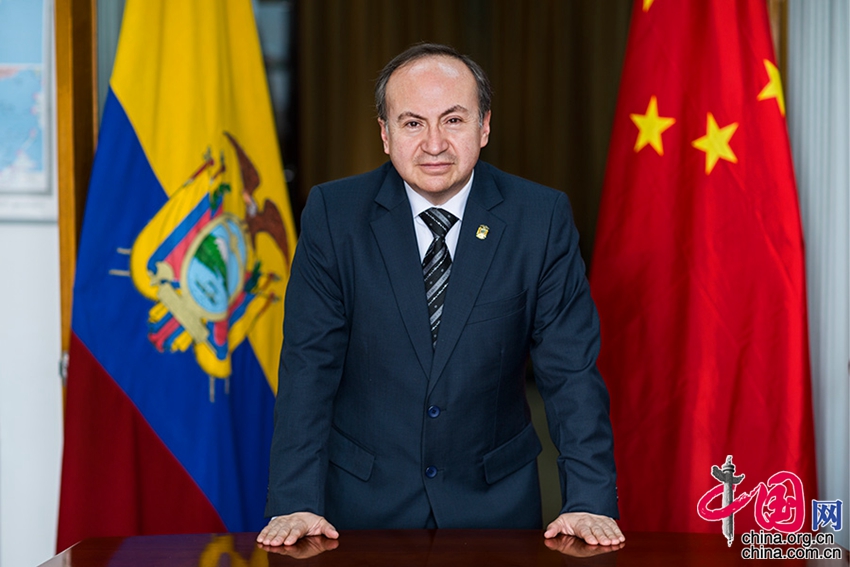 Embajador de Ecuador: La economía de China beneficia a América Latina1