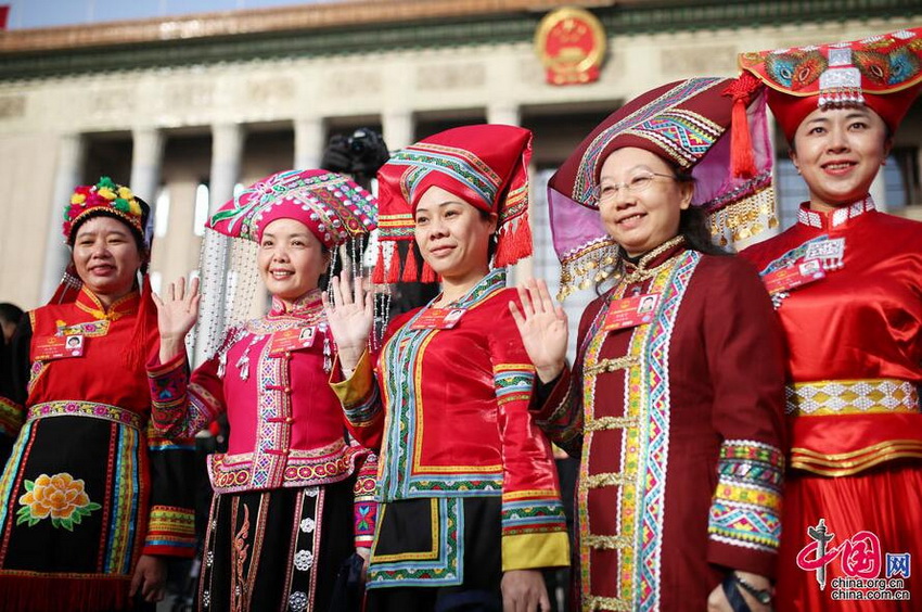 Fotos de los representantes de las minorías nacionales de China