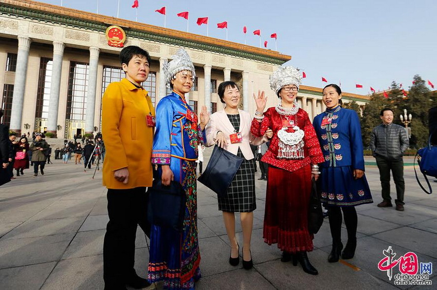 Fotos de los representantes de las minorías nacionales de China