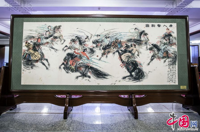 Visión especial: recorrida para apreciar los cuadros y caligrafía en el Gran Palacio del Pueblo de China