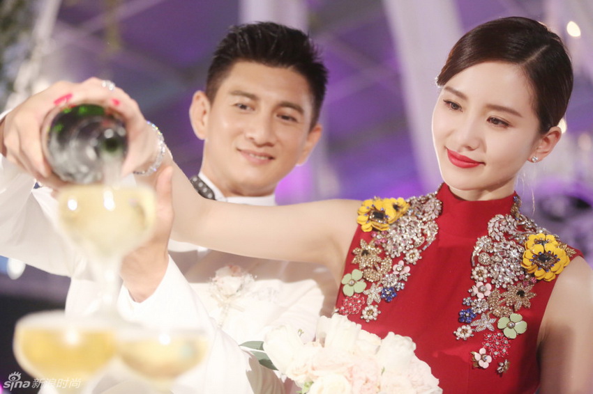 Bonita boda de los actores chinos Wu Qilong y Liu Shishi