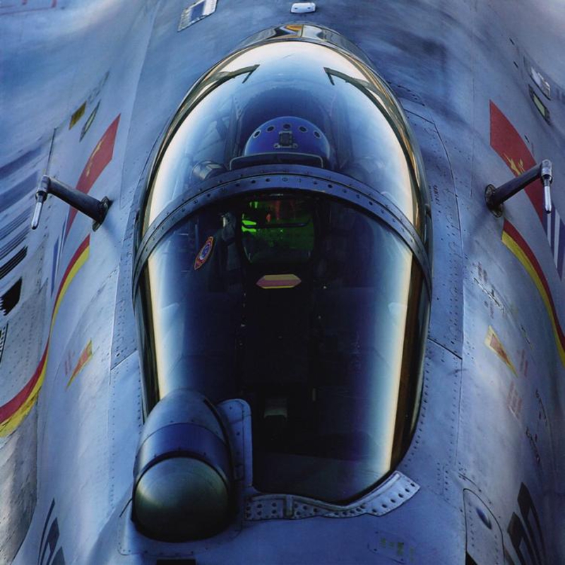 Cazas J-15 en un entrenamiento en un portaaviones chino