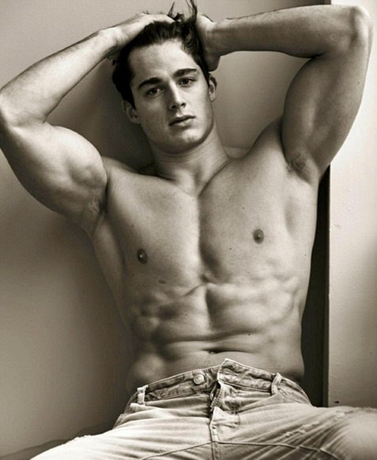 Pietro Boselli, el profesor de matemáticas más sexy del mundo1