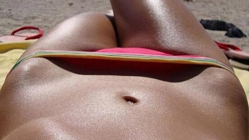 ¿Pueden una “cintura A4” y un “puente bikini” asegurar una buena silueta? ¿Pueden una “cintura A4” y un “puente bikini” asegurar una buena silueta?