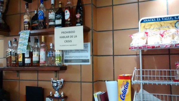 Los mejores carteles para atraer clientes en los bares de España8