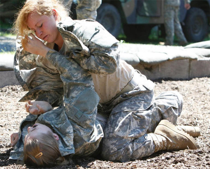 Imágenes reveladas de clases de pelea de la Academia Militar de EEUU