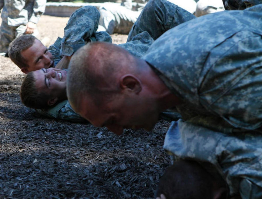 Imágenes reveladas de clases de pelea de la Academia Militar de EEUU