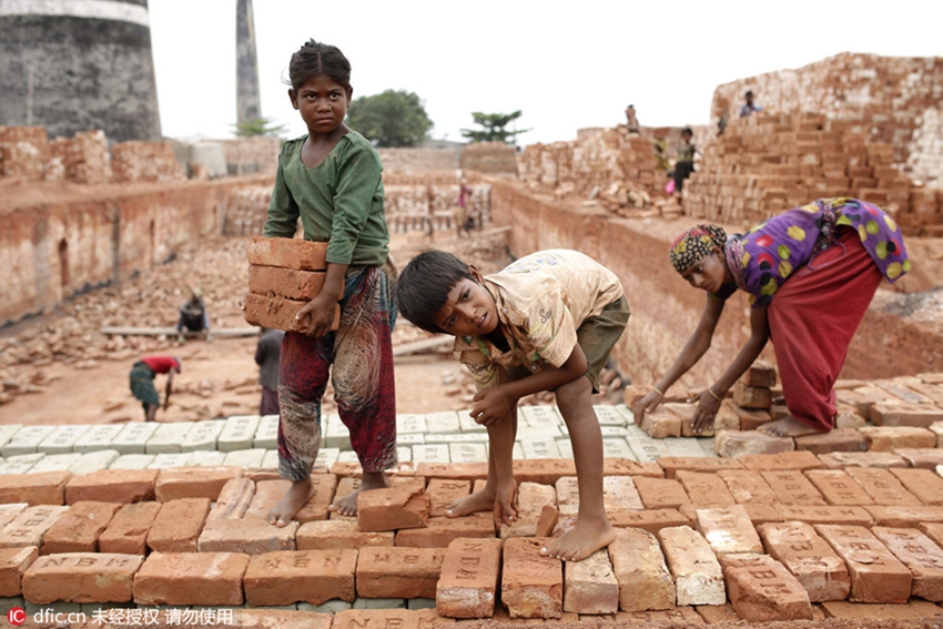 Fotos impactantes: la miserable vida de los niños-obreros en el mundo8