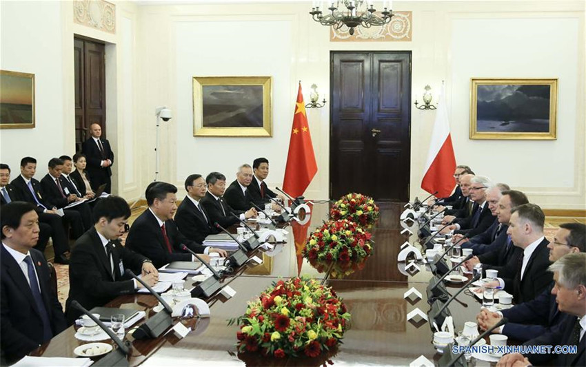China y Polonia elevan lazos a nivel de asociación estratégica integral