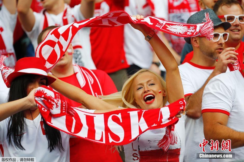 Hinchas guapas en la Eurocopa9