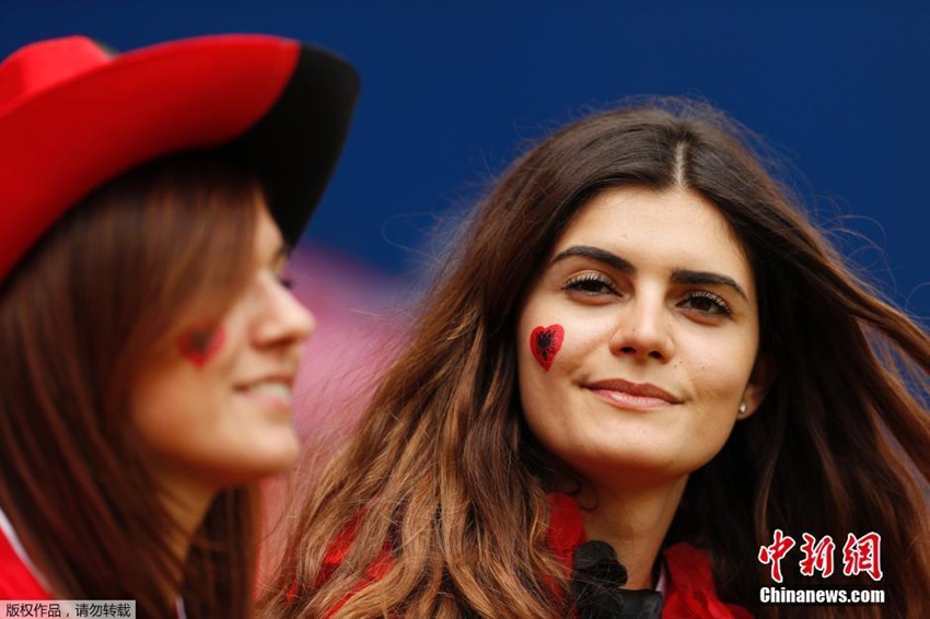 Hinchas guapas en la Eurocopa1