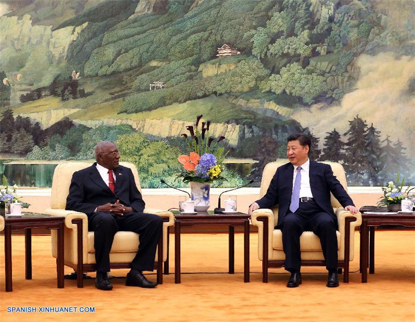 Xi se reúne con enviado especial del líder cubano