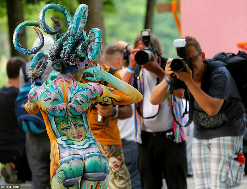 Los increíbles diseños del Festival Mundial de Pintura Corporal en Austria1
