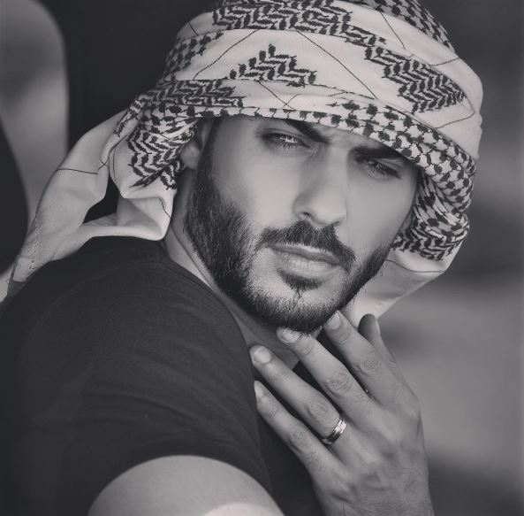 La paternidad del hombre más guapo del mundo3