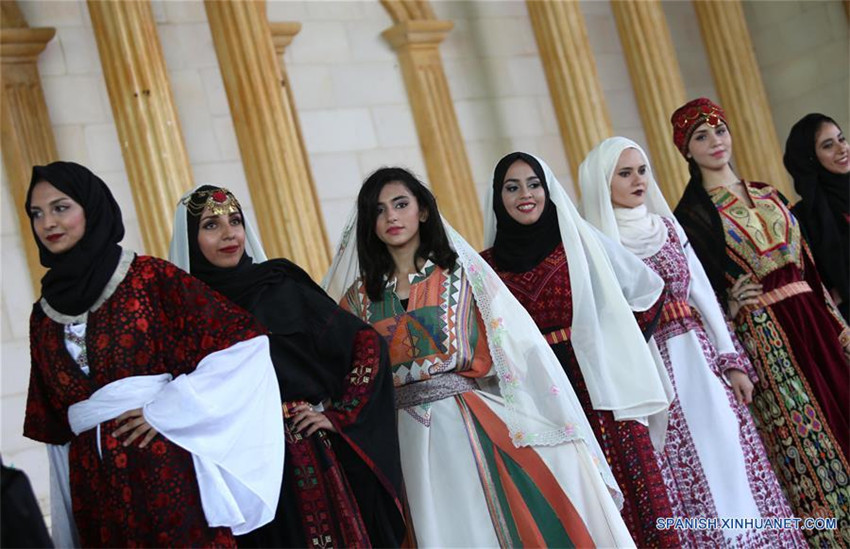 Vestidos tradicionales palestinos