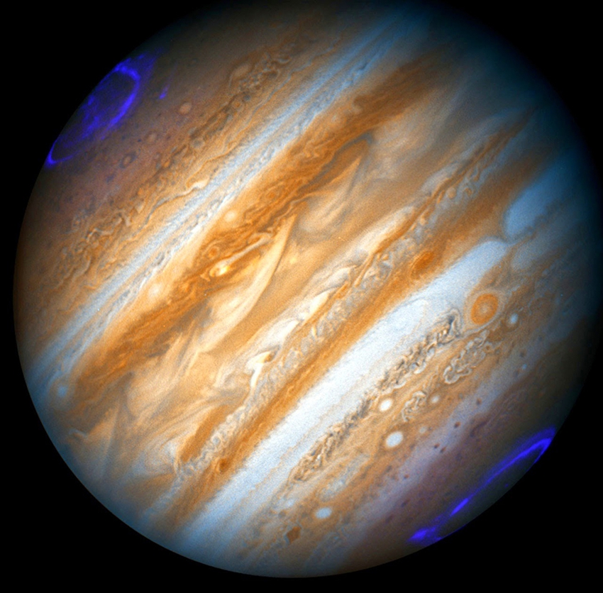 La NASA fotografía auroras boreales en Júpiter 45